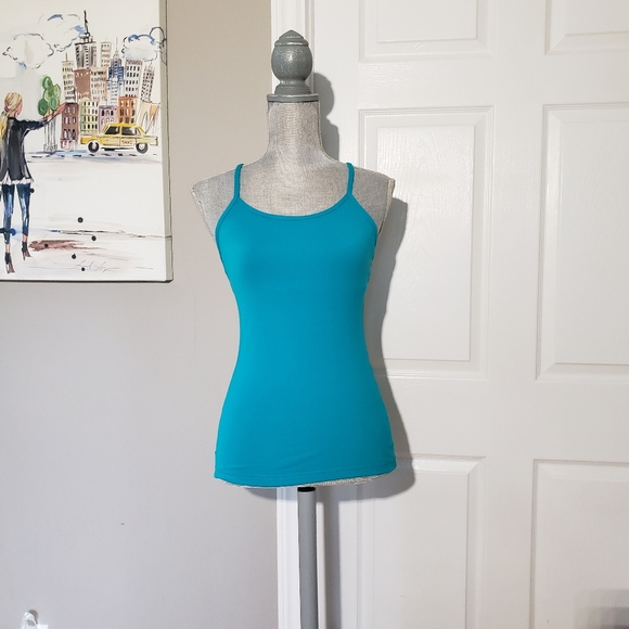 lululemon athletica Tops - LULULEMON power Y